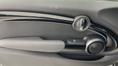 MINI Hatchback 135kW Cooper S Level 3 33kWh 3dr Auto Electric Hatchback